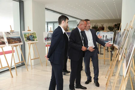 Qaçqınkom Böyük Qayıdışa həsr olunmuş fotosərgi təşkil edib