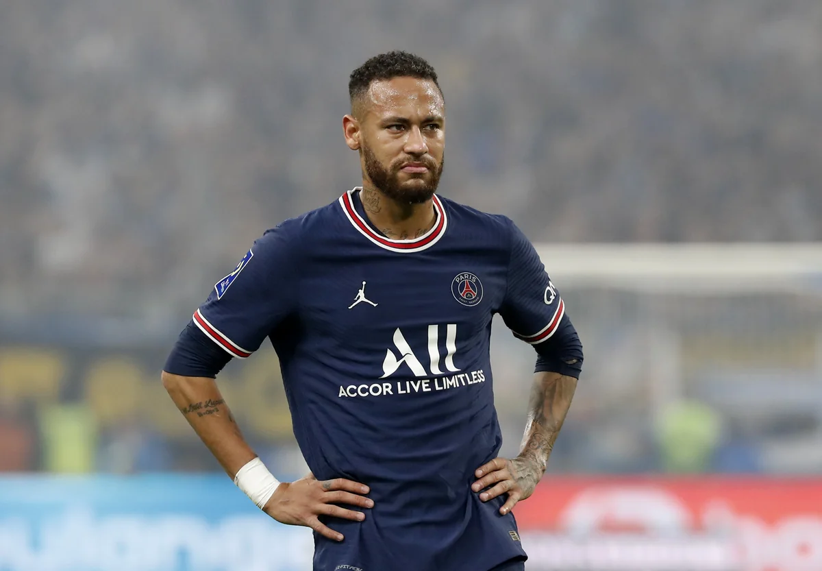 Neymar intends to leave PSG