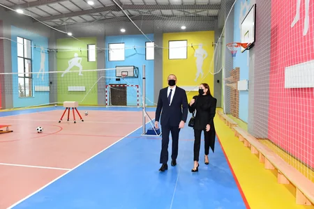 Prezident və birinci xanım Tədris və Xidmət Kompleksinin açılışında iştirak ediblər