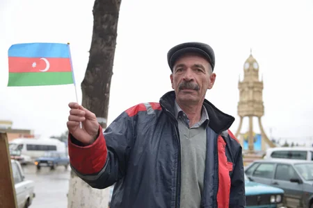 Parlament jurnalistləri Şimal bölgəsində bayraq aksiyası keçiriblər