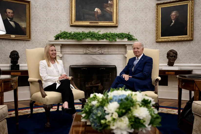 Байден и Мелони условились продолжать вводить санкции против РФ