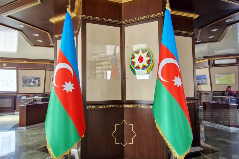 Bayraq Muzeyinin nadir eksponatları: Dövlət və döyüş bayraqlarındakı təsvirlərin mənası nədir? - Naxçıvandan REPORTAJ