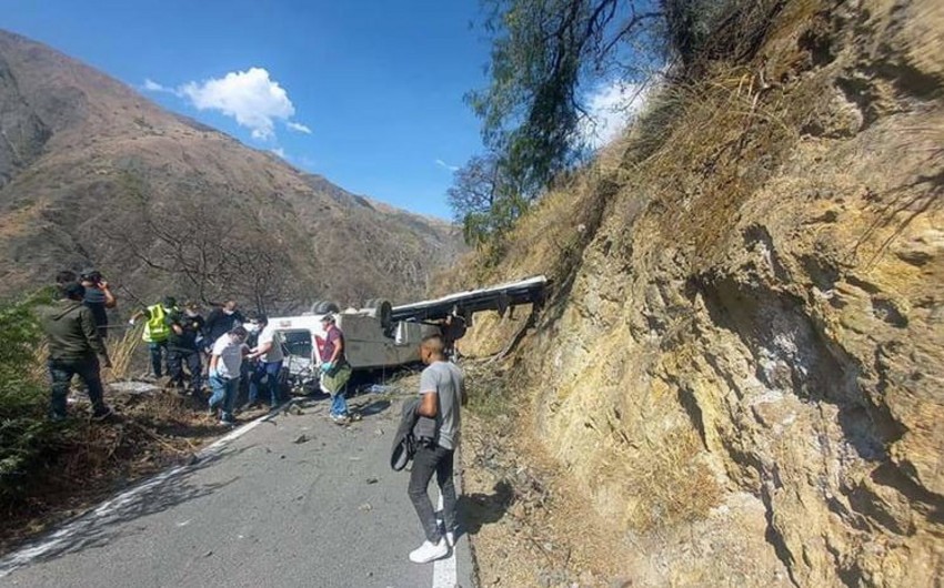 Panamada avtobus qəzaya uğrayıb, 33 nəfər ölüb