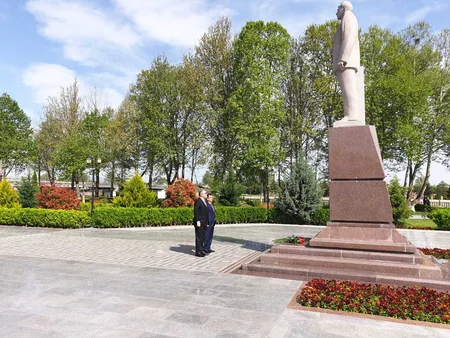 Dövlət Gömrük Komitəsinin sədri Qazaxda vətəndaşları qəbul edib
