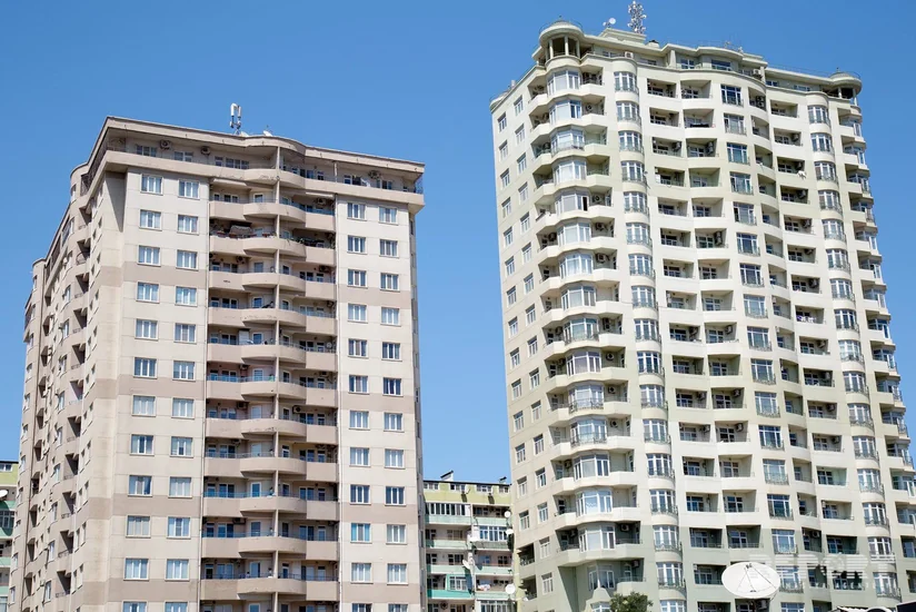 Bakının Nəsimi rayonunda icazəsiz çoxmənzilli yaşayış binasının tikintisinin qarşısı alınıb