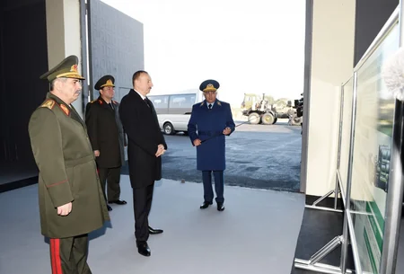 Президент Ильхам Алиев ознакомился с условиями, созданными в военном городке Н-ской воинской части ВВС минобороны
