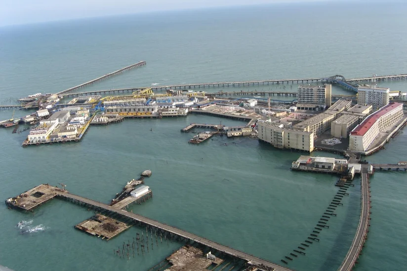 “Neft Daşları” yatağında yeni quyu istismara verilib