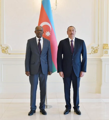 President Ilham Aliyev received credentials of two incoming ambassadors