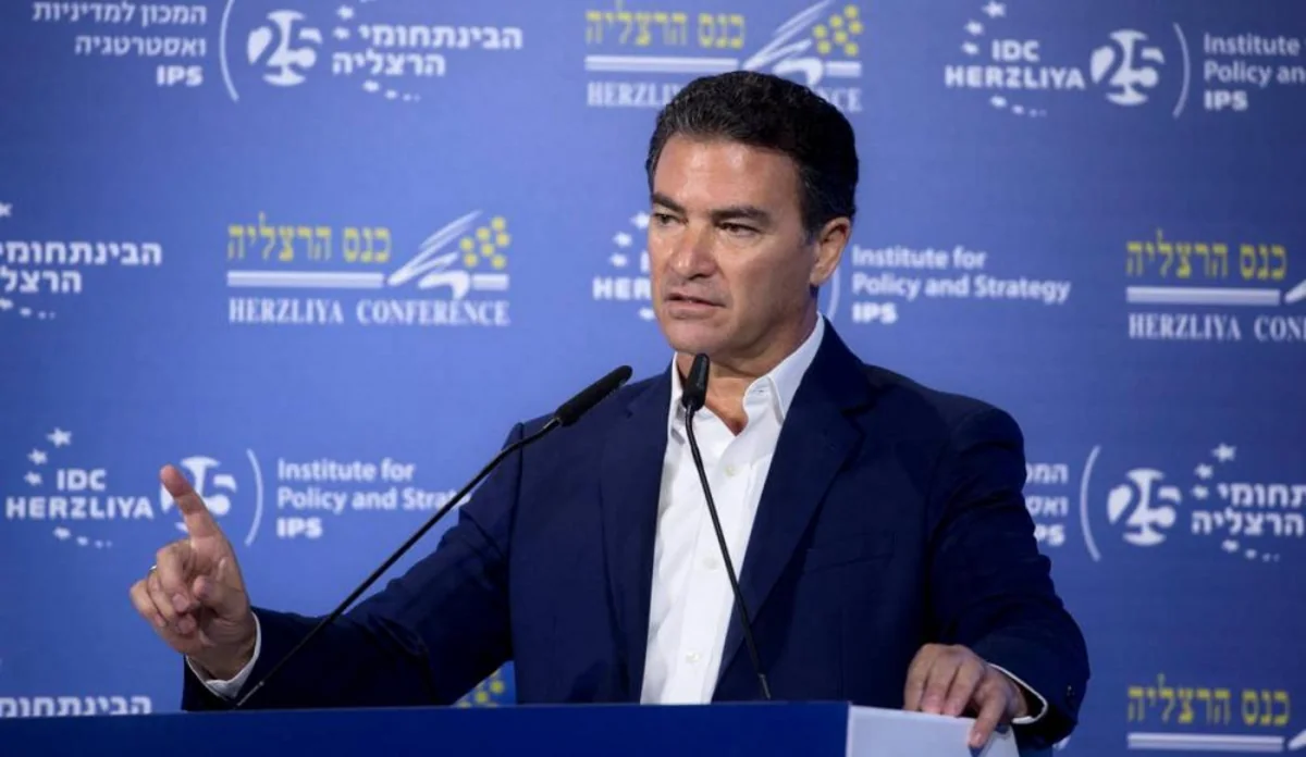 “Mossad”ın sabiq rəhbəri hədiyyə kimi aldığı 20 min dolları geri qaytarıb