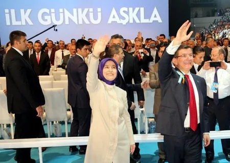 Ankarada Ədalət və İnkişaf Partiyasının V qurultayı keçirilir