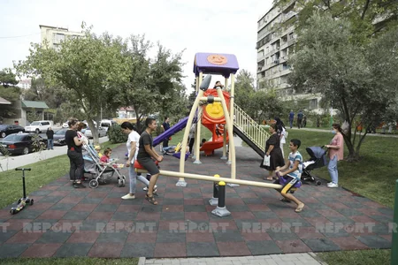 Xətaidə üç şəhidin xatirə lövhəsinin açılışı olub