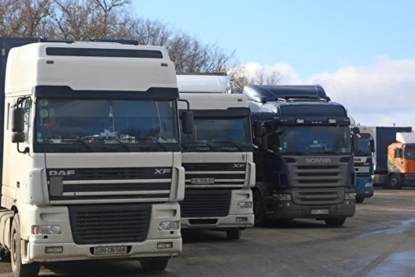 ​Россия и Украина договорились о возобновлении грузовых автоперевозок