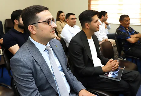 Premyer Liqada və avrokuboklarda iştirak üçün klublara lisenziyalar təqdim edilib