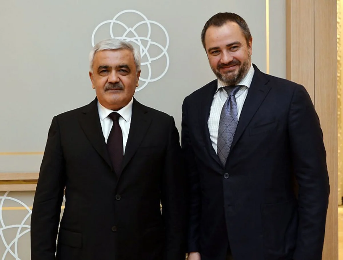 Rövnəq Abdullayev Ukrayna Futbol Federasiyasının prezidenti ilə görüşüb
