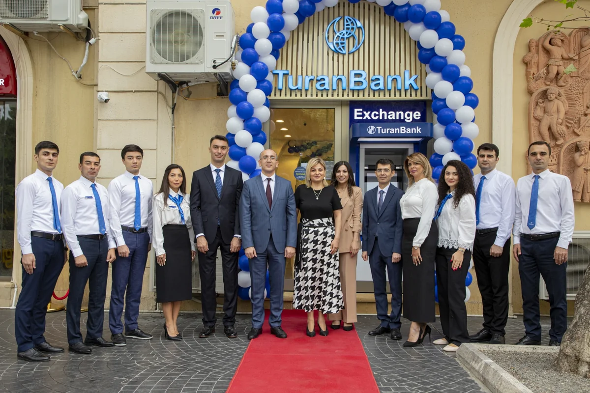 TuranBank yeni Fəvvarələr şöbəsini müştərilərin istifadəsinə verib
