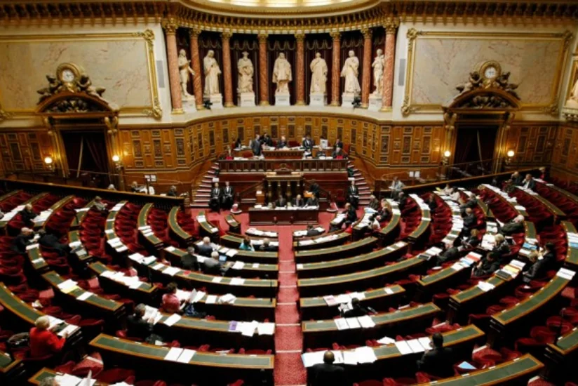 ​Fransa Parlamenti iclasa gəlməyən senatorlar cərimələnəcək