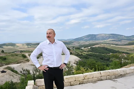 İlham Əliyev Xocalının işğaldan azad edilmiş Çanaqçı və Sığnaq kəndlərində olub