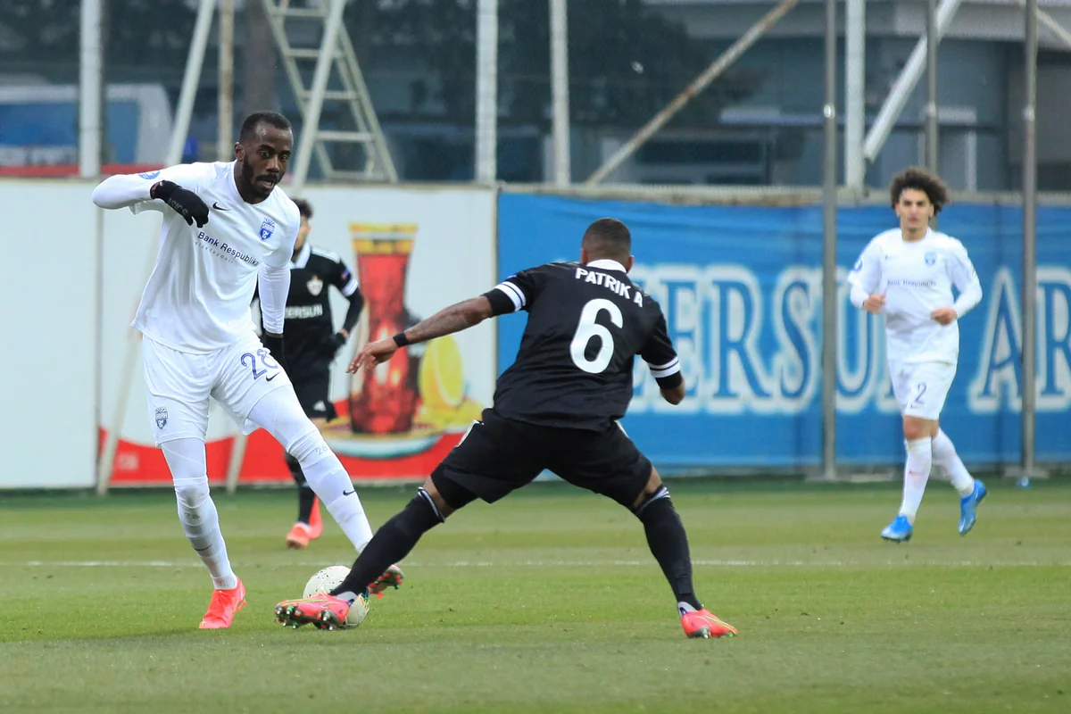 Игрок Карабаха получил приглашение на игру с Камеруном