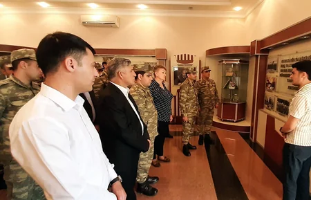 Müstəqillik Günü münasibətilə Azərbaycan Ordusunda silsilə tədbirlər keçirilib