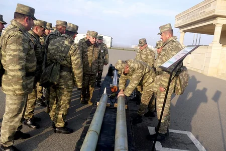 Commander training sessions held with artillerymen