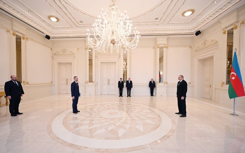 Prezident İlham Əliyev Polşanın yeni səfirini qəbul edib - YENİLƏNİB