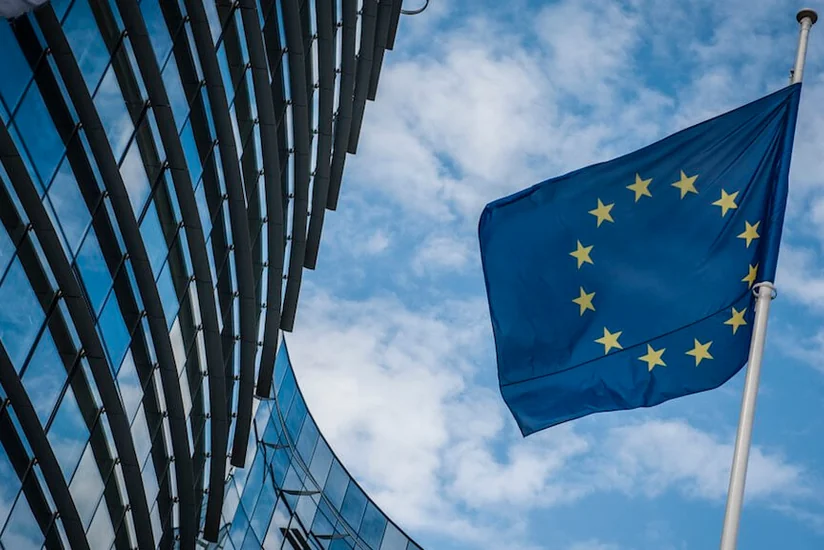 В Еврокомиссии сравнили потенциал ИИ с ядерными технологиями