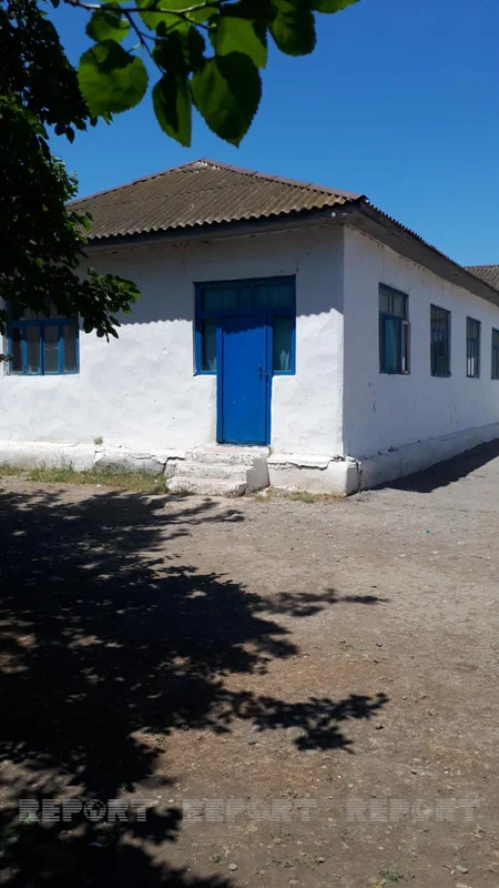 Cəlilabadda qəzalı məktəbdə tutumundan iki dəfə çox şagird təhsil alır