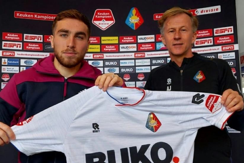 Millimizin futbolçusu Niderland klubunda debüt etdi