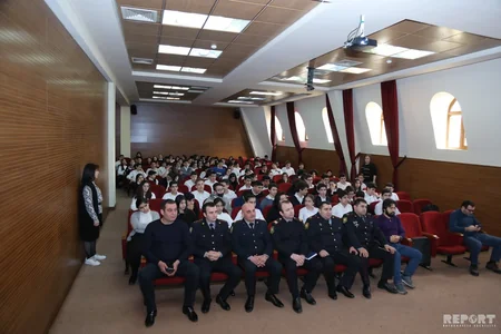 Bakı polisi məktəbliləri maarifləndirdi