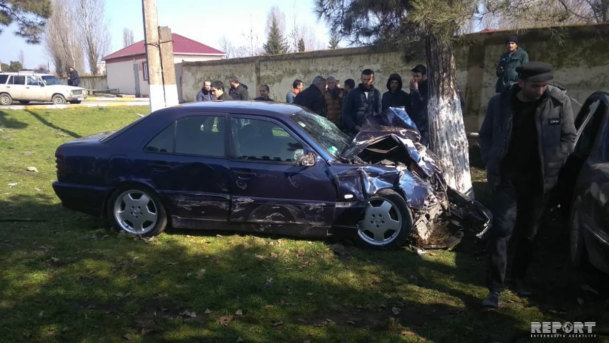 В Лянкяране произошло ДТП, есть пострадавшие