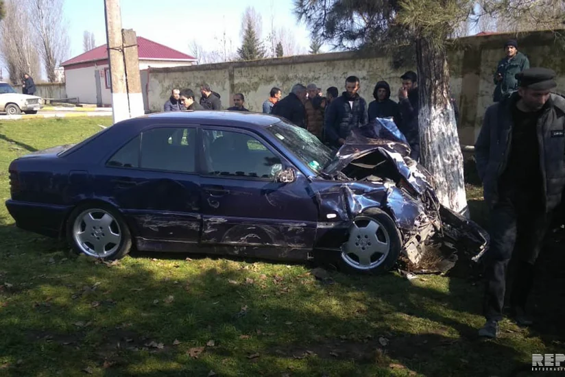 В Лянкяране произошло ДТП, есть пострадавшие
