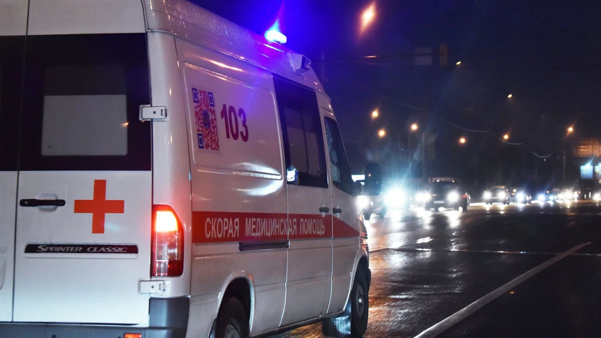 На западе Москвы в ДТП с такси погибли три человека