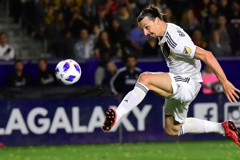 Zlatan İbrahimoviç aldığı məvacibə görə yeni rekord müəyyənləşdirə bilər