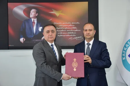 Azərbaycan İlahiyyat İnstitutu ilə Qars Qafqaz Universiteti arasında memorandumun müddəti uzadılıb