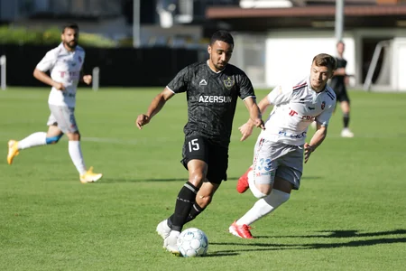 Qarabağ ilk yoxlama oyununda Rumıniya klubunu darmadağın edib