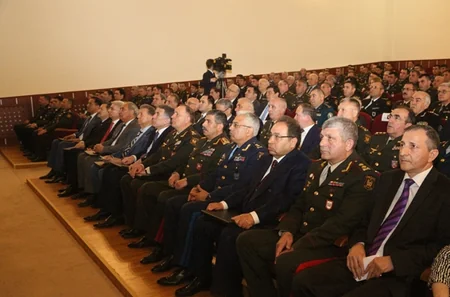 Hәrbi Akademiyada Heydər Əliyev irsində hərb tarixi mövzusunda elmi konfrans keçirilib