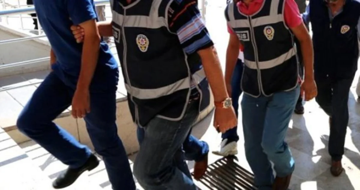 Türkiyədə FETÖ-yə üzv olmaqda şübhəli bilinən daha 56 nəfər tutulub