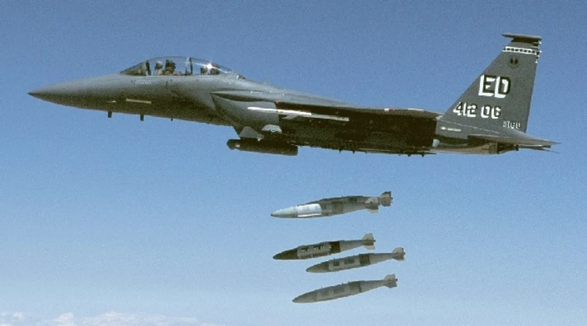 Coalition air strikes and Turkish artillery killed 10 ISIS militants in Syria