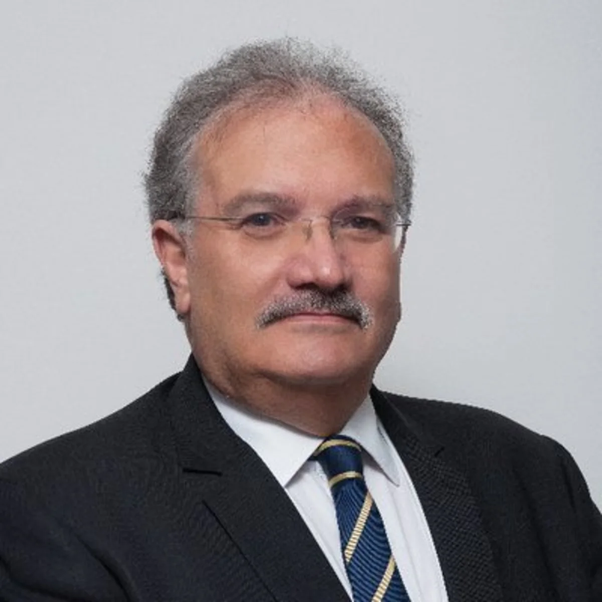 Rəqəmsal Ticarət Qovşağının konfransında ilk dəfə qeyri-rezidentlərə elektron imza veriləcək