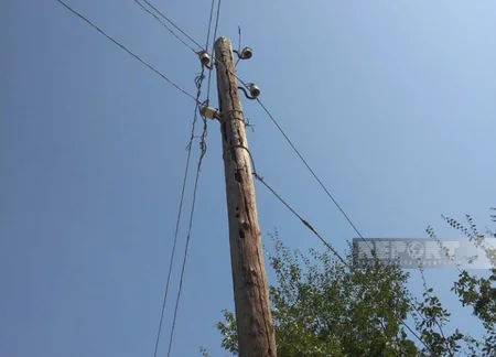Cəlilabadda elektrik xətlərinin kabelləşmə işləri yarımçıq qalıb