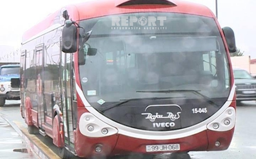 “BakuBus”un avtobusu yolu keçmək istəyən piyadanı vurub - FOTO