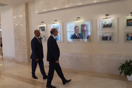 İsmayıllı sakinləri nazirdən yaradıcılıq evinin dam örtüyünün dəyişdirilməsini xahiş ediblər