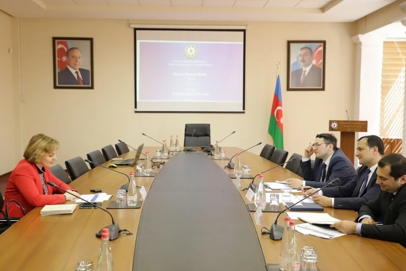 Maliyyə Bazarlarına Nəzarət Palatasında Rusiya Bankı ilə görüş keçirilib
