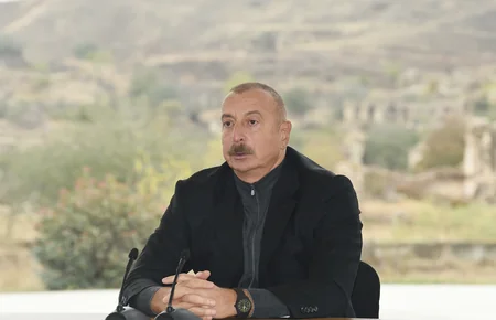 Prezident İlham Əliyev Cəbrayıl ictimaiyyətinin nümayəndələri ilə görüşüb