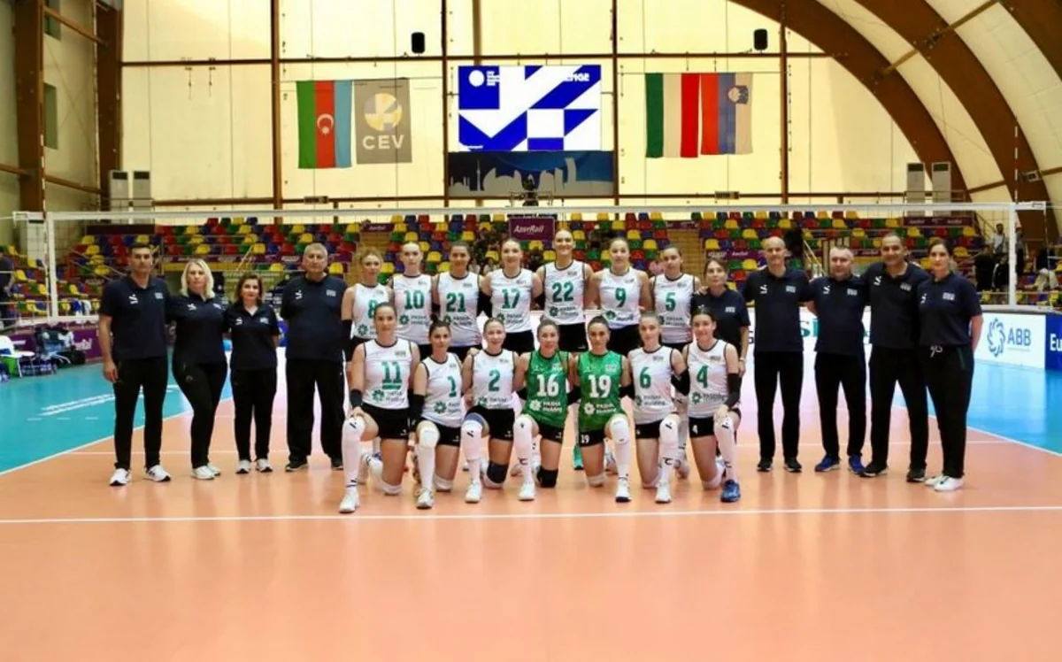 Qadın voleybolçulardan ibarət Azərbaycan millisi Rumıniya yığması ilə qarşılaşıb