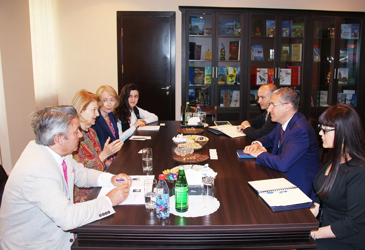 Nazir Muxtar Babayev Böyük Britaniyanın ticarət nümayəndəsini və Azərbaycandakı səfirini qəbul edib