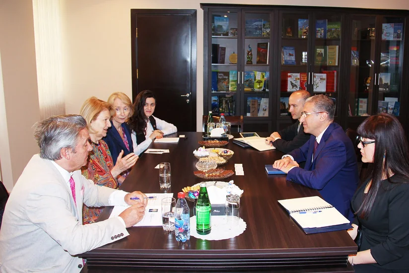 Nazir Muxtar Babayev Böyük Britaniyanın ticarət nümayəndəsini və Azərbaycandakı səfirini qəbul edib