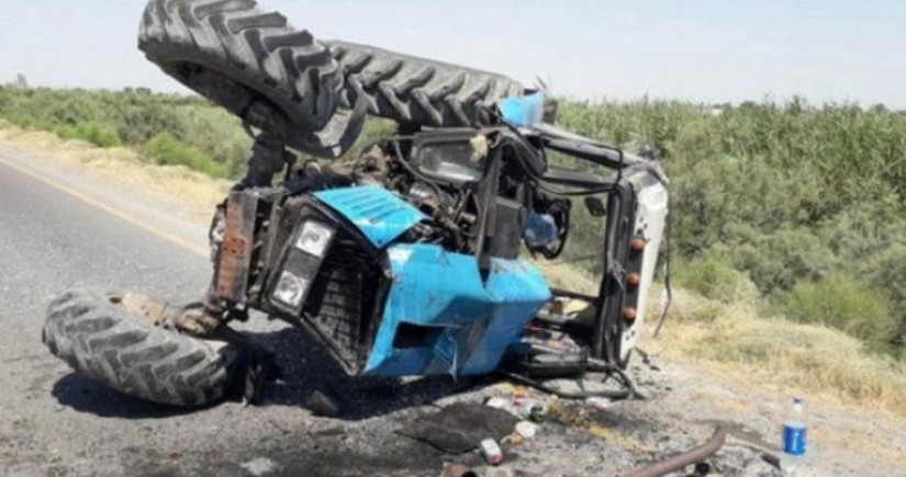 Yardımlıda traktor aşıb, sürücü ölüb