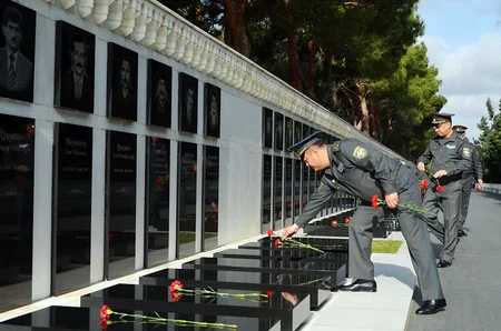 Özbəkistan Müdafiə Nazirliyinin nümayəndə heyəti Azərbaycana gəlib