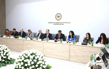 Azərbaycan Həmkarlar İttifaqları Konfederasiyası Sosial Tədqiqatlar Mərkəzi ilə memorandum imzalayıb